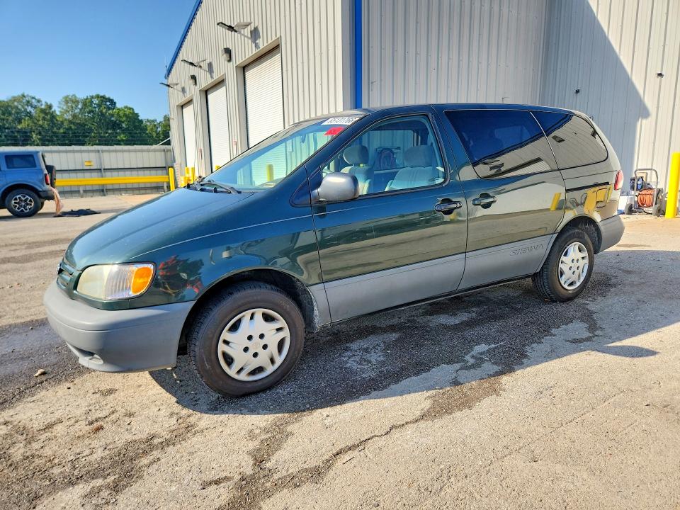 Photo 1 from auction – 2001 TOYOTA SIENNA with VIN 4T3ZF19CX1U375240