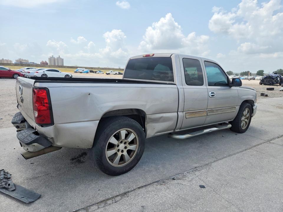 Photo 3 from auction – 2004 CHEVROLET SILVERADO with VIN 2GCEC19T841184839