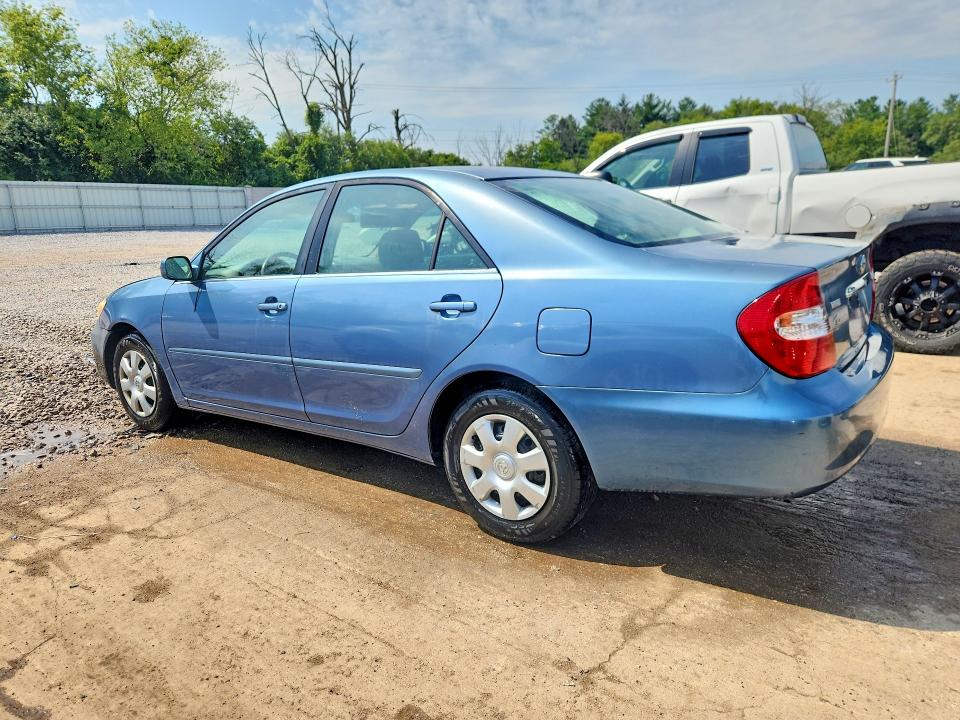 Photo 2 from auction – 2004 TOYOTA CAMRY with VIN 4T1BE32K04U932204
