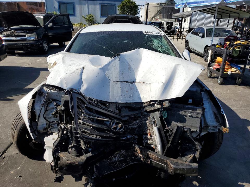 Photo 5 from auction – 2017 HYUNDAI SONATA with VIN 5NPE34AF9HH554224