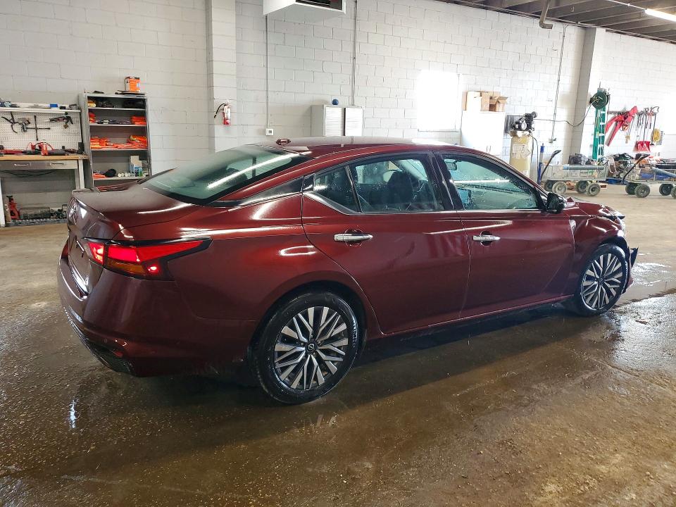 Photo 3 from auction – 2025 NISSAN ALTIMA with VIN 1N4BL4DV2SN350111