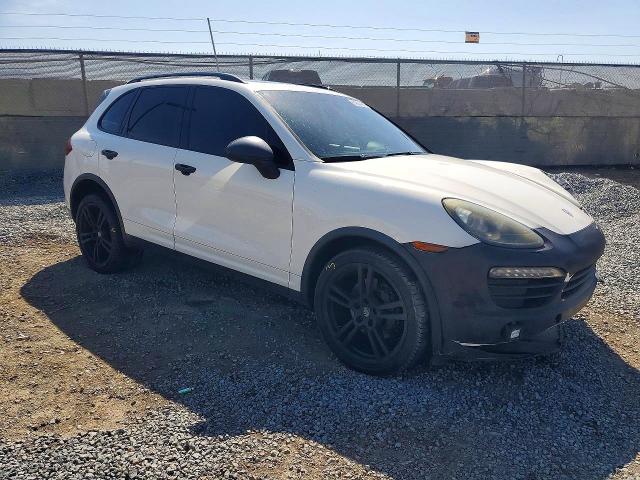 Photo 4 from auction – 2011 PORSCHE CAYENNE with VIN WP1AB2A22BLA52708