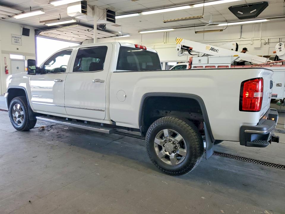Photo 2 from auction – 2019 GMC SIERRA with VIN 1GT12REY7KF228191