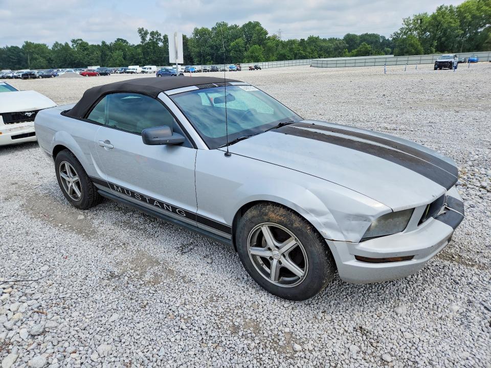 Photo 4 from auction – 2005 FORD MUSTANG with VIN 1ZVFT84N855191650