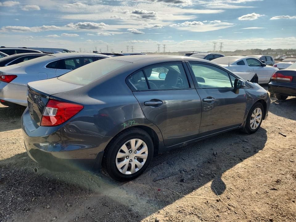 Photo 3 from auction – 2012 HONDA CIVIC with VIN 19XFB2F57CE025363