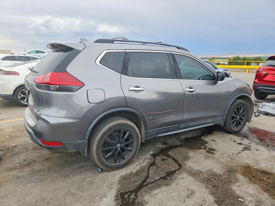 Photo 3 from auction – 2017 NISSAN ROGUE with VIN 5N1AT2MV6HC805374