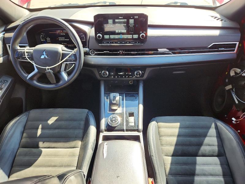 Photo 8 from auction – 2024 MITSUBISHI OUTLANDER with VIN JA4J4VA84RZ003979