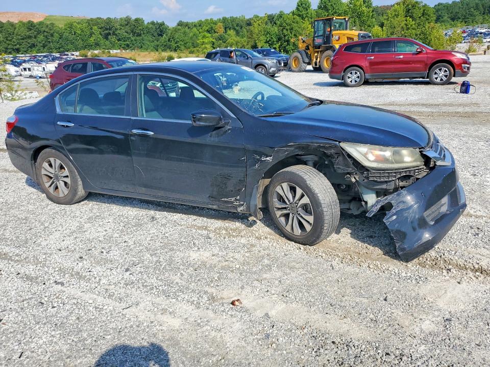 Photo 4 from auction – 2015 HONDA ACCORD with VIN 1HGCR2F35FA206239