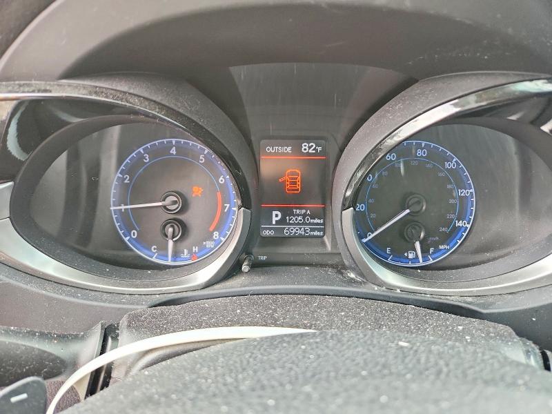 Photo 9 from auction – 2016 TOYOTA COROLLA with VIN 2T1BURHE9GC582486