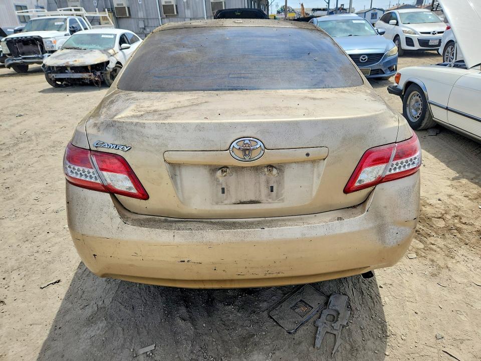 Photo 6 from auction – 2011 TOYOTA CAMRY with VIN 4T1BF3EK8BU131882