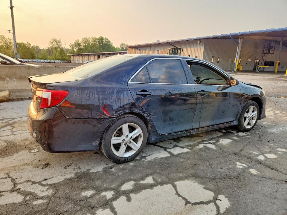 Photo 3 from auction – 2014 TOYOTA CAMRY with VIN 4T1BF1FK2EU311107