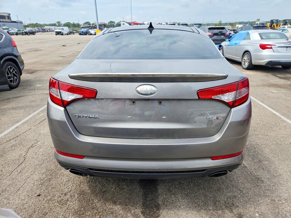 Photo 6 from auction – 2013 KIA OPTIMA with VIN 5XXGR4A60DG204770