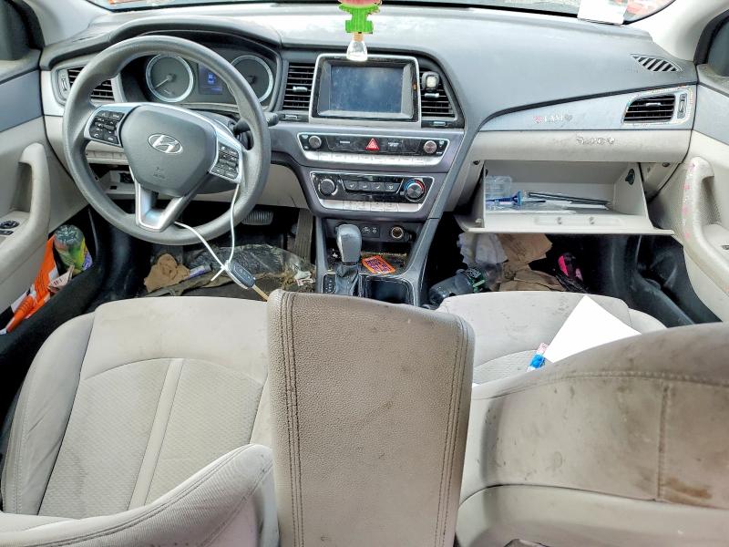 Photo 8 from auction – 2018 HYUNDAI SONATA with VIN 5NPE24AF2JH599935