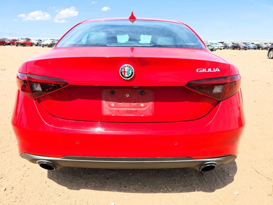 Photo 6 from auction – 2022 ALFA ROMEO GIULIA with VIN ZARFAMAN8N7659277