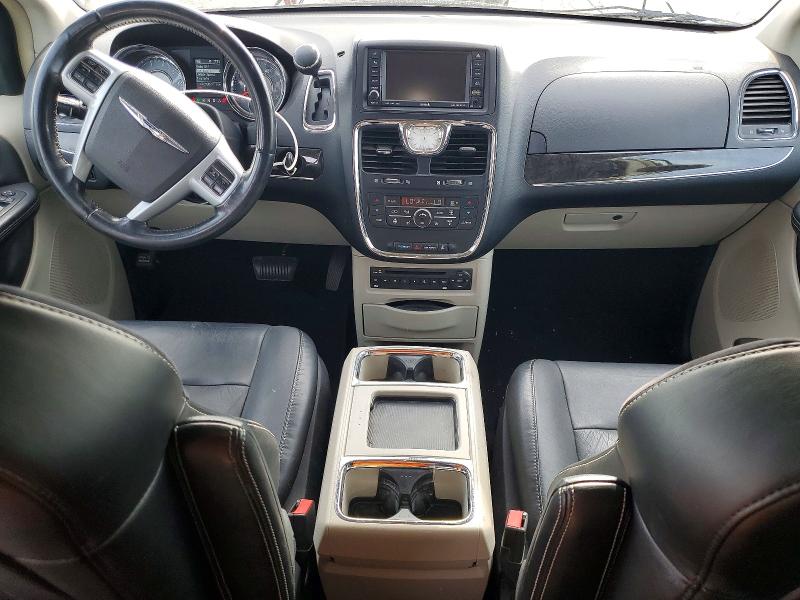 Photo 8 from auction – 2011 CHRYSLER TOWN & COUNTRY with VIN 2A4RR6DG6BR609698