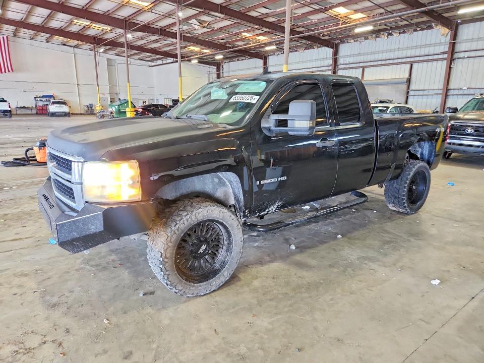 CHEVROLET SILVERADO 2008 with VIN 1GCHK29KX8E126877 - Photo from auction