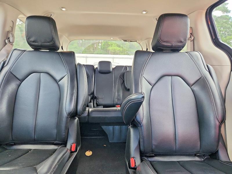 Photo 10 from auction – 2022 CHRYSLER PACIFICA with VIN 2C4RC1L75NR232801