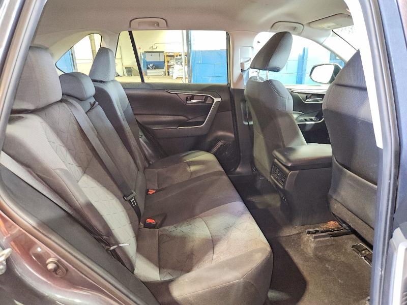 Снимка 11 от търг – 2021 TOYOTA RAV4 с VIN 2T3P1RFV3MW156537