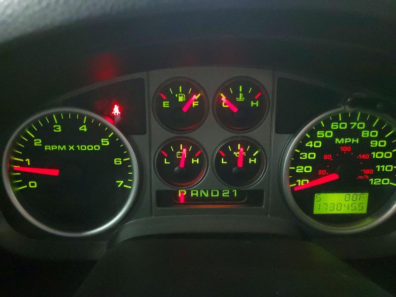 Photo 9 from auction – 2004 FORD F150 with VIN 1FTPX04584KD24453
