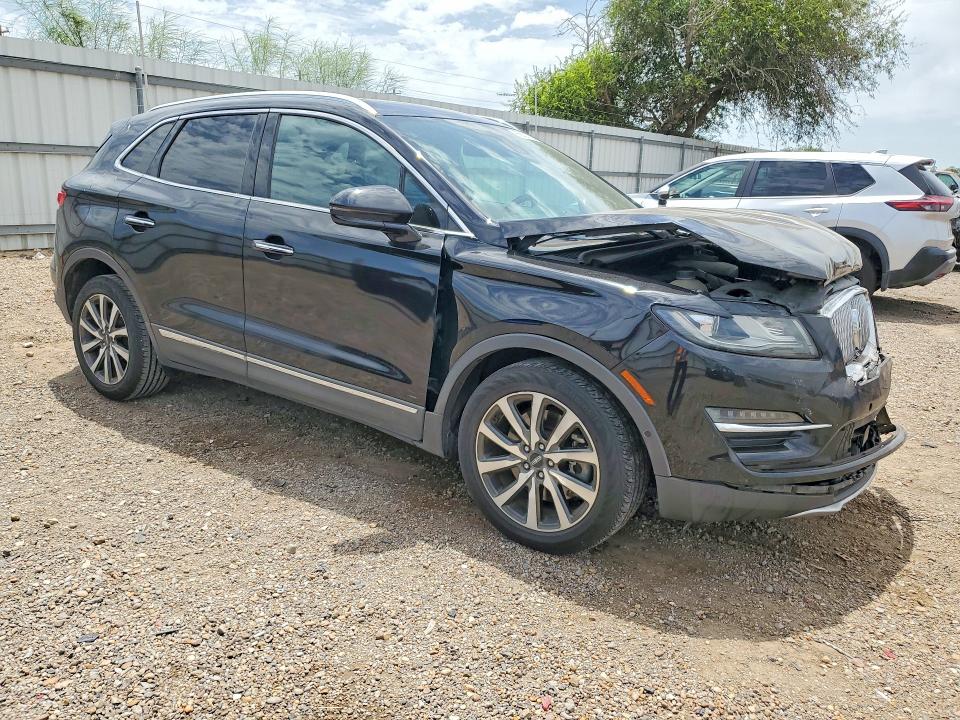 Снимка 4 от търг – 2019 LINCOLN MKC с VIN 5LMCJ3D95KUL06264