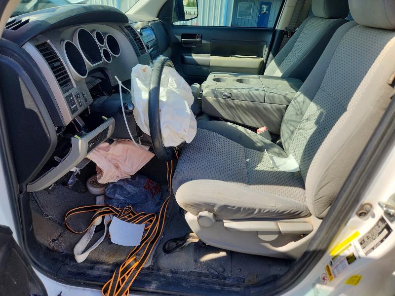 Photo 7 from auction – 2011 TOYOTA TUNDRA with VIN 5TFRM5F16BX032356