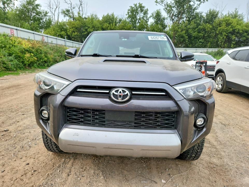 Photo 5 from auction – 2021 TOYOTA 4RUNNER with VIN JTERU5JR6M5960725