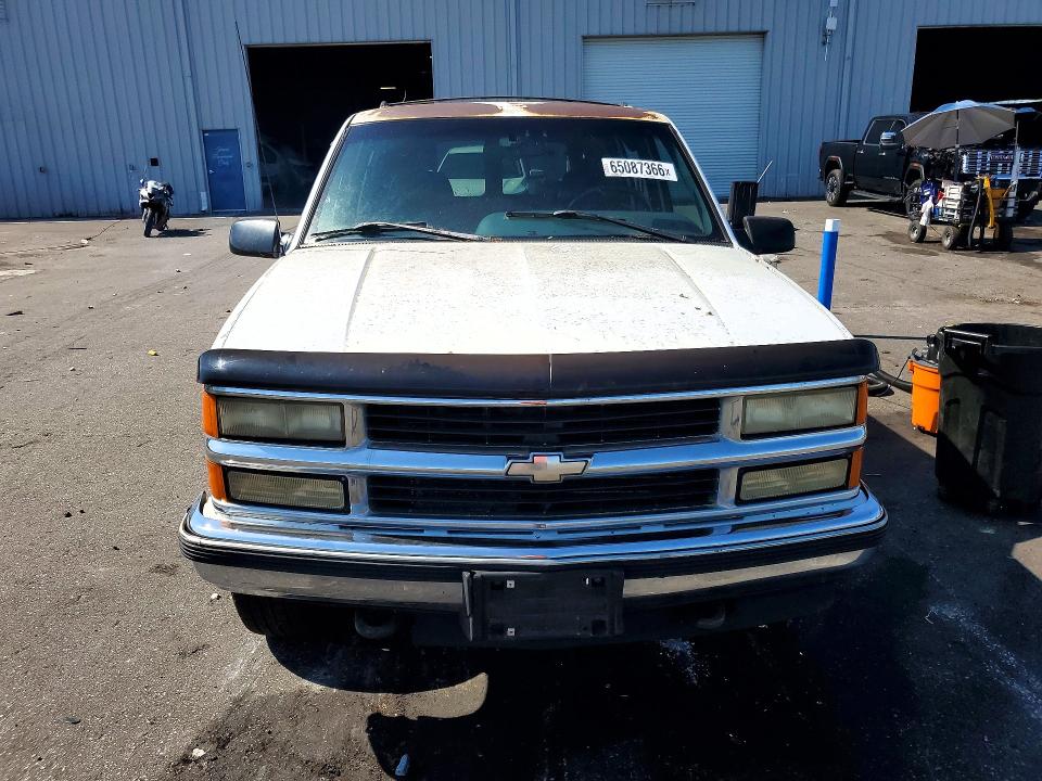 Photo 5 from auction – 1995 CHEVROLET SUBURBAN with VIN 1GNFK16K9SJ437048