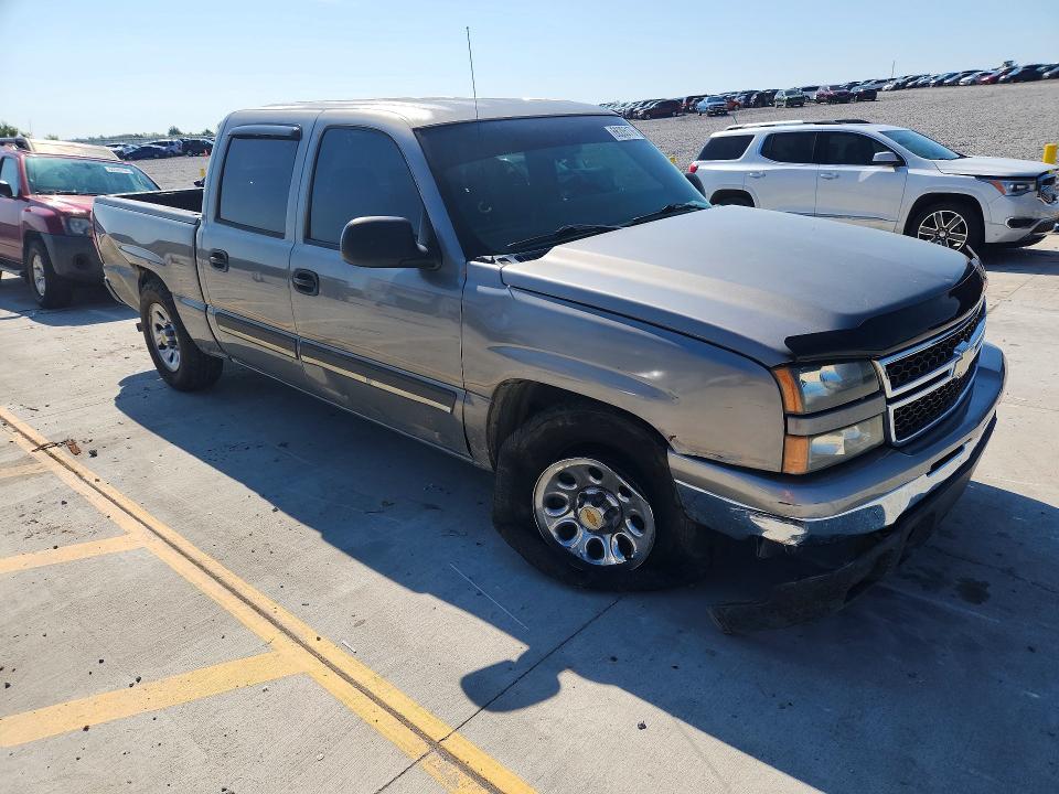 Снимка 4 от търг – 2006 CHEVROLET SILVERADO с VIN 2GCEC13VX61217126