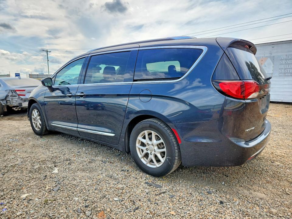 Photo 2 from auction – 2020 CHRYSLER PACIFICA with VIN 2C4RC1BG7LR283800