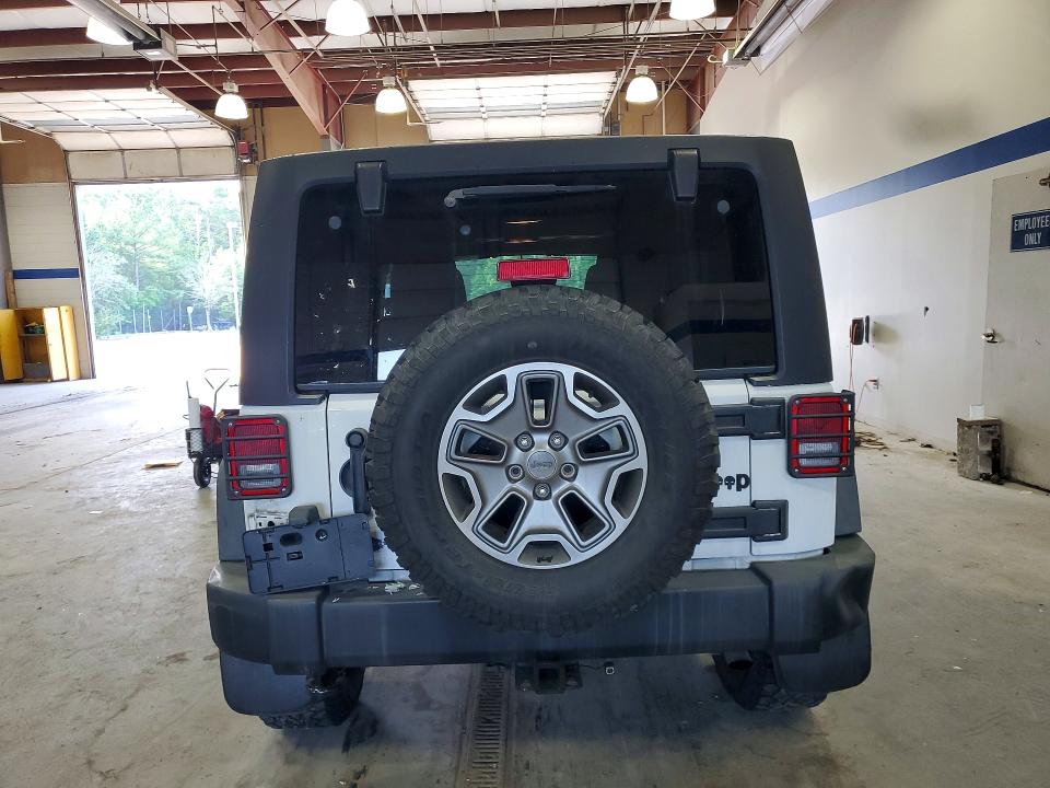 Снимка 6 от търг – 2014 JEEP WRANGLER UNLIMITED с VIN 1C4BJWFG7EL241119