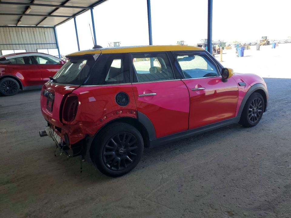 Photo 3 from auction – 2023 MINI COOPER with VIN WMW33DK04P2T77242