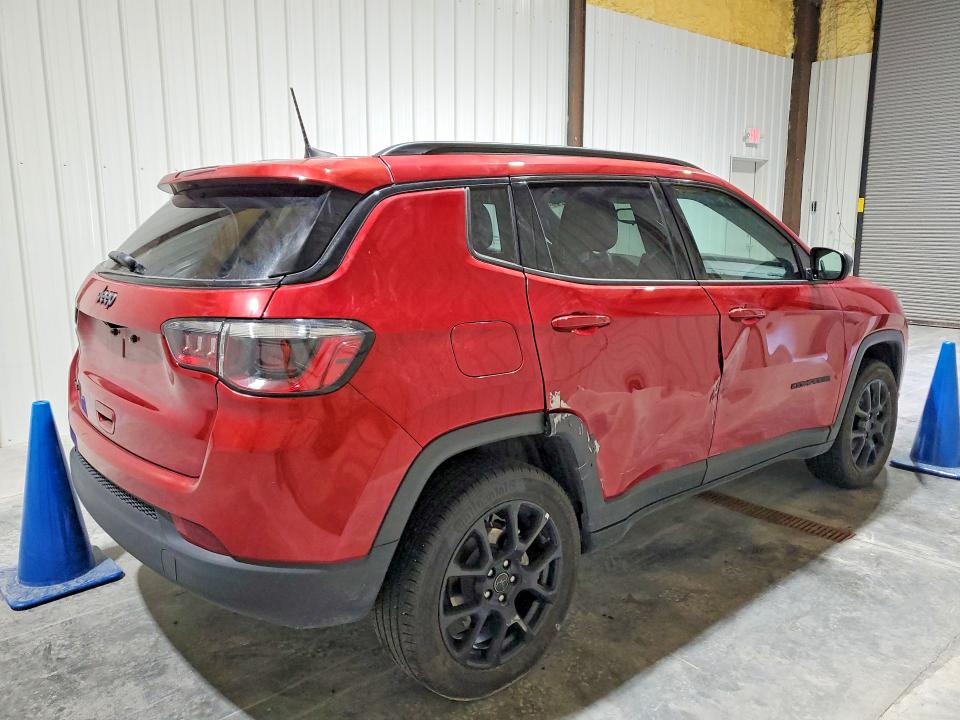 Photo 3 from auction – 2025 JEEP COMPASS with VIN 3C4NJDBN8ST561832