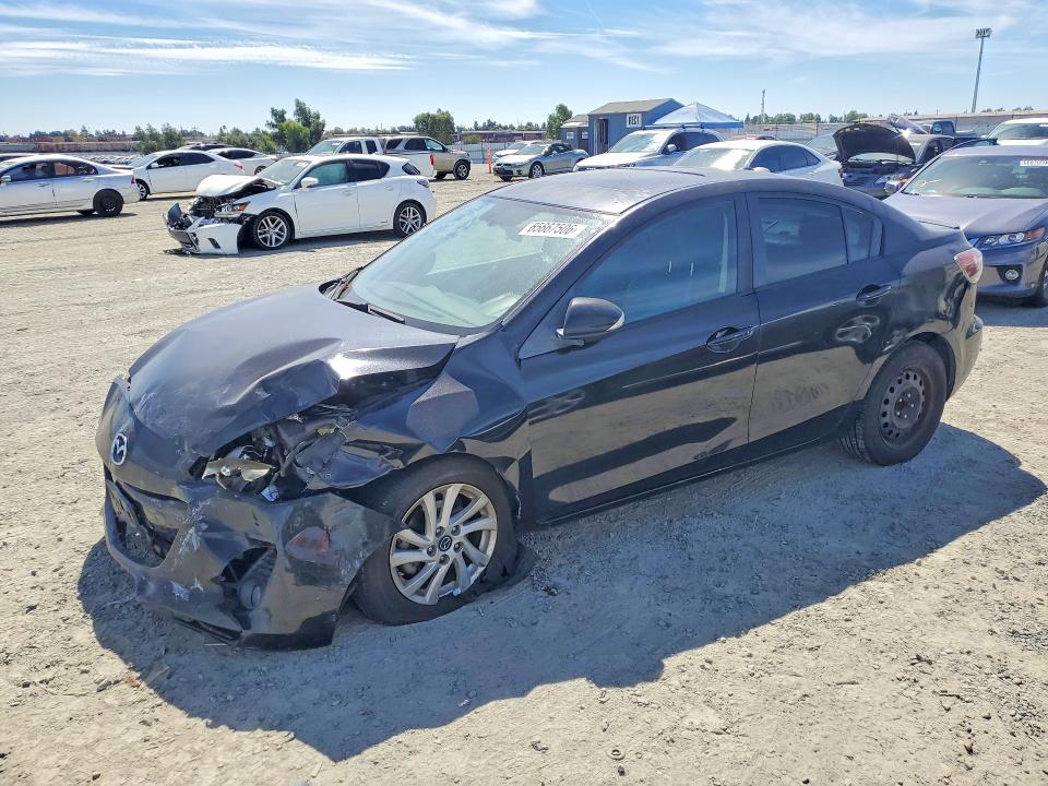MAZDA 3 2013 with VIN JM1BL1WP8D1763040 - Photo from auction