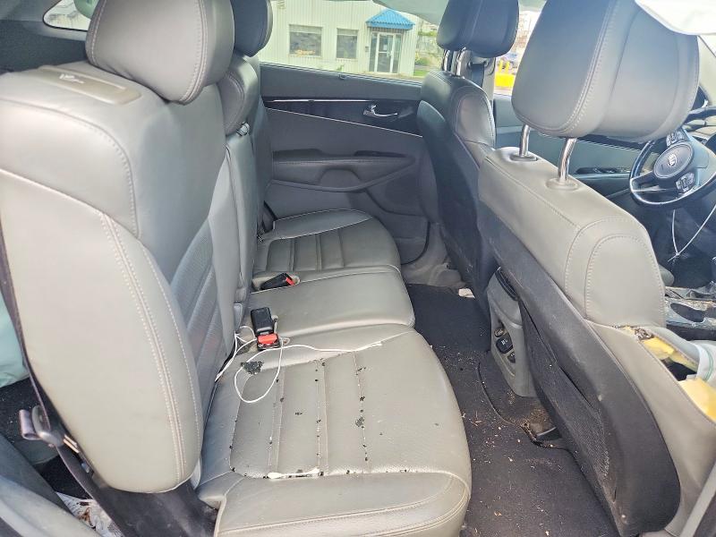 Photo 10 from auction – 2016 KIA SORENTO with VIN 5XYPHDA55GG009841