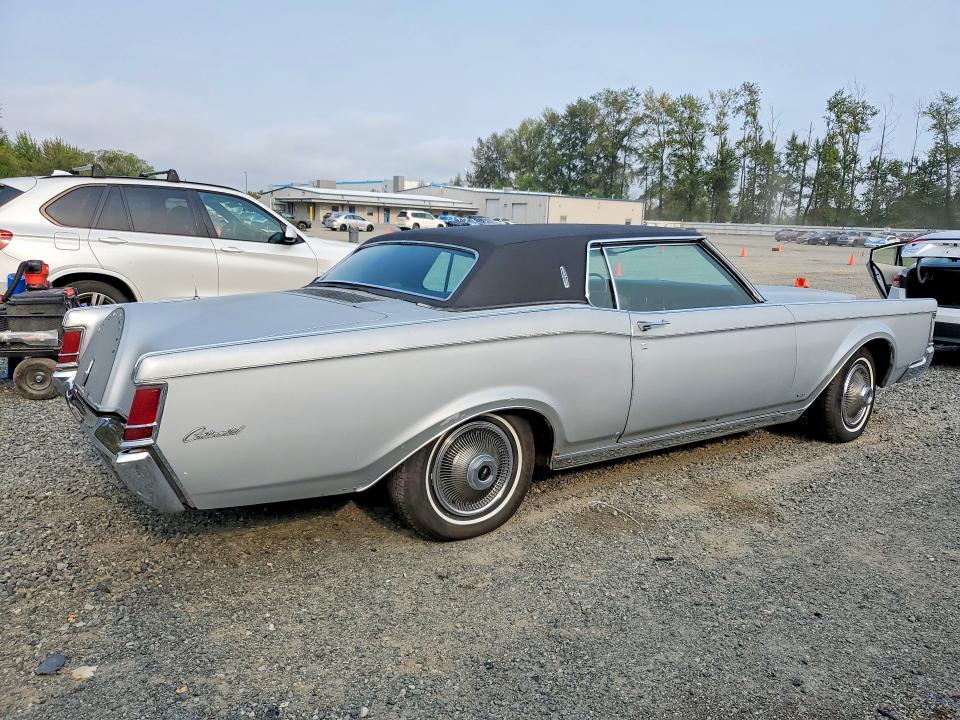 Photo 3 from auction – 1969 LINCOLN CONTINENTAL with VIN 9Y89A843781