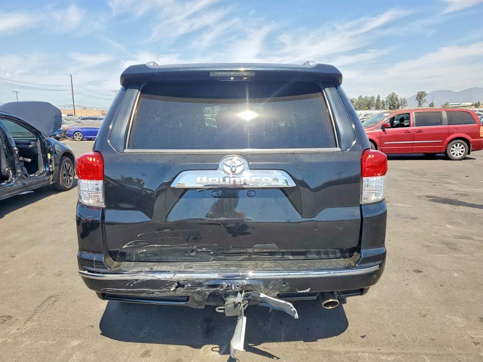Photo 6 from auction – 2010 TOYOTA 4RUNNER with VIN JTEZU5JR4A5011296
