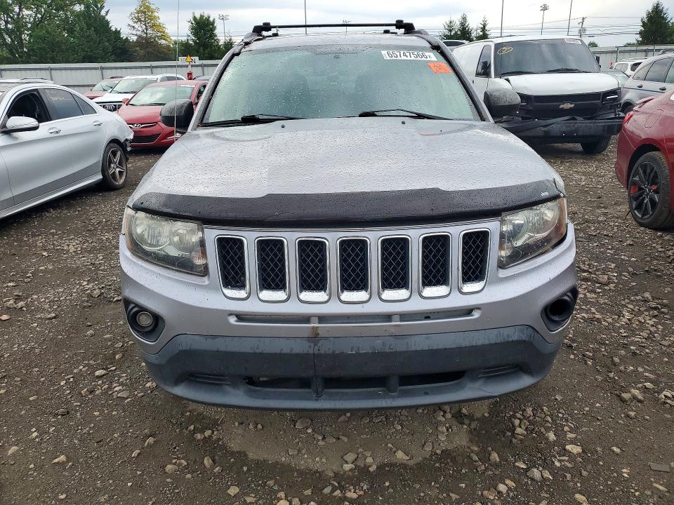 Photo 5 from auction – 2016 JEEP COMPASS with VIN 1C4NJDBB2GD598720