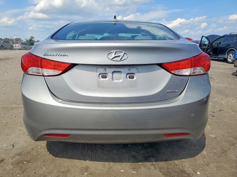 Photo 6 from auction – 2011 HYUNDAI ELANTRA with VIN KMHDH4AEXBU116454