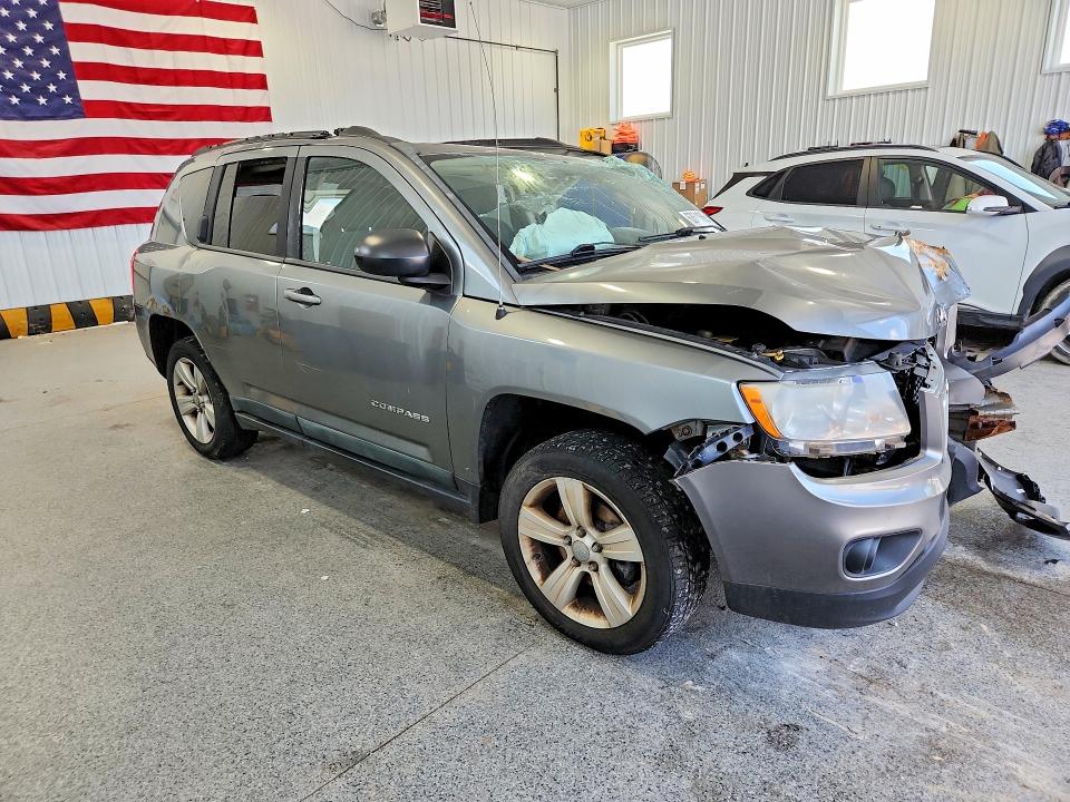 Photo 4 from auction – 2011 JEEP COMPASS with VIN 1J4NF1FB1BD244443