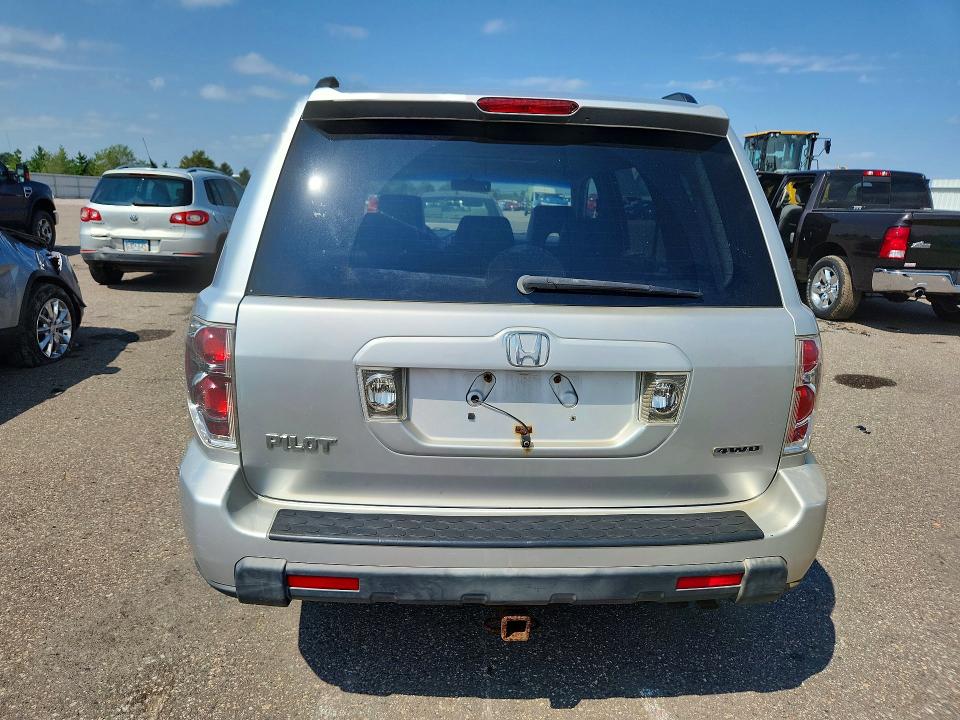Photo 6 from auction – 2006 HONDA PILOT with VIN 5FNYF18556B002294