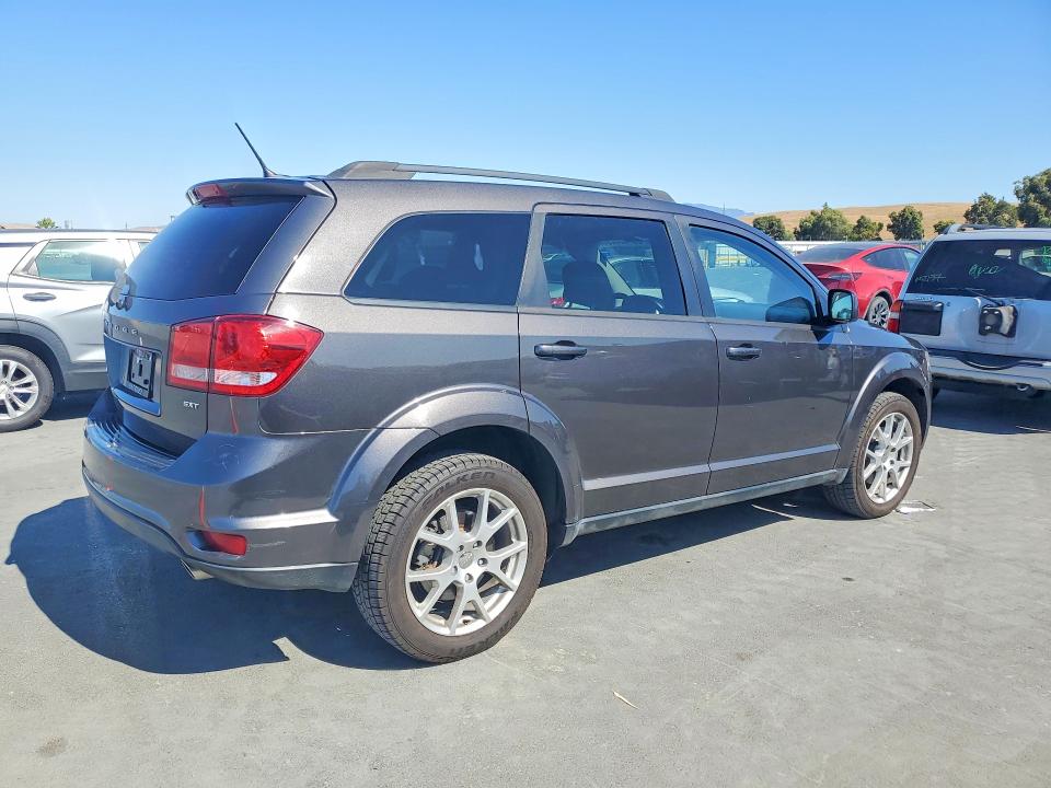 Photo 3 from auction – 2016 DODGE JOURNEY with VIN 3C4PDDBG3GT142716