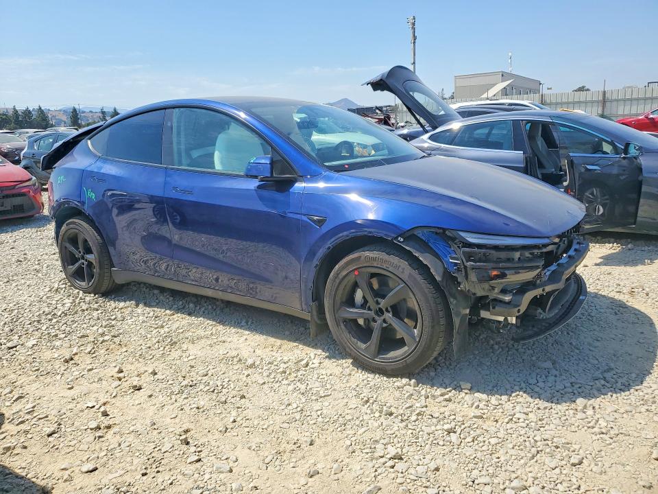 Photo 4 from auction – 2026 TESLA MODEL Y with VIN 7SAYGDED1TF378158