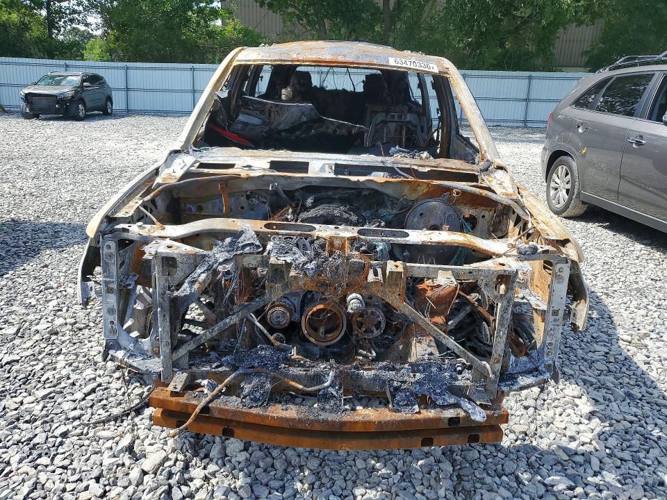 Фото 5 с аукциона – 2020 CHEVROLET SUBURBAN с VIN 1GNSKHKC7LR264591