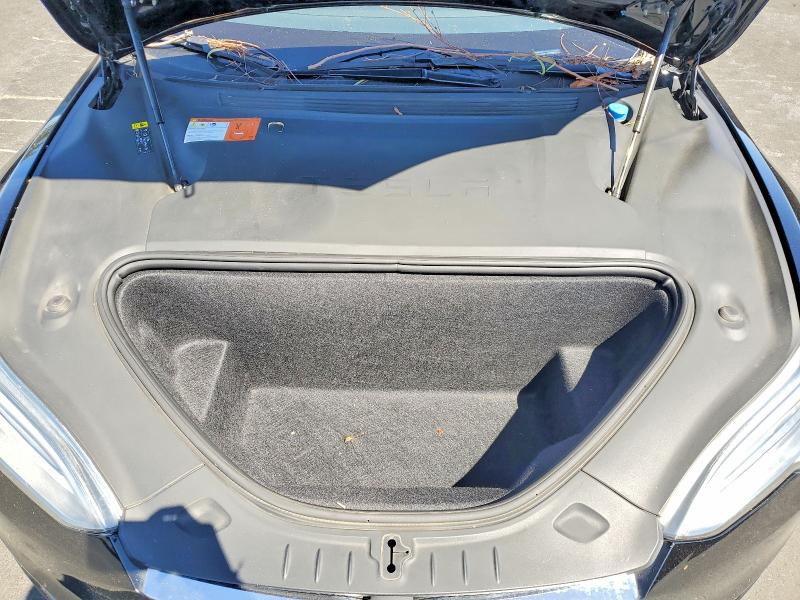 Photo 11 from auction – 2018 TESLA MODEL S with VIN 5YJSA1E22JF266757