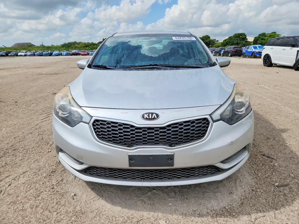 Снимка 5 от търг – 2015 KIA FORTE с VIN KNAFK4A64F5417323