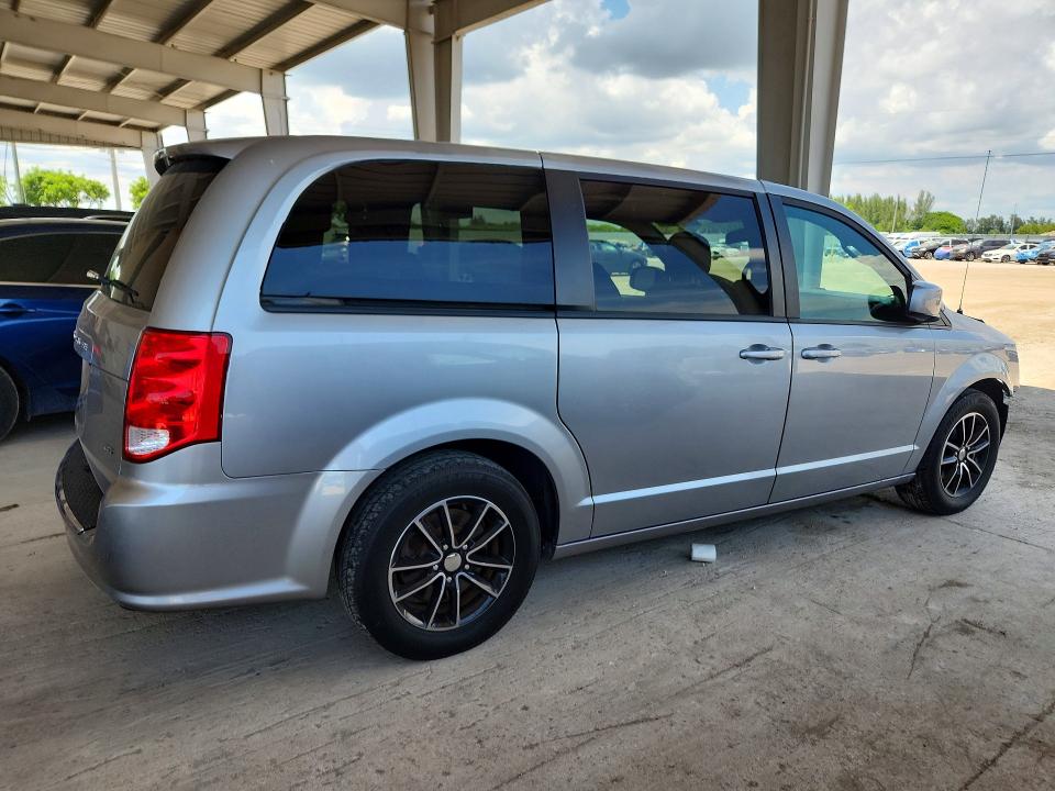 Photo 3 from auction – 2018 DODGE GRAND CARAVAN with VIN 2C4RDGEG0JR206162