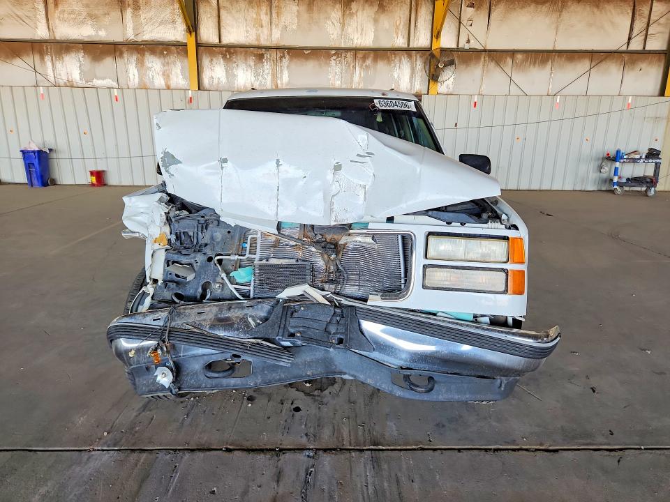 Photo 5 from auction – 1999 GMC SUBURBAN with VIN 3GKFK16R8XG503236