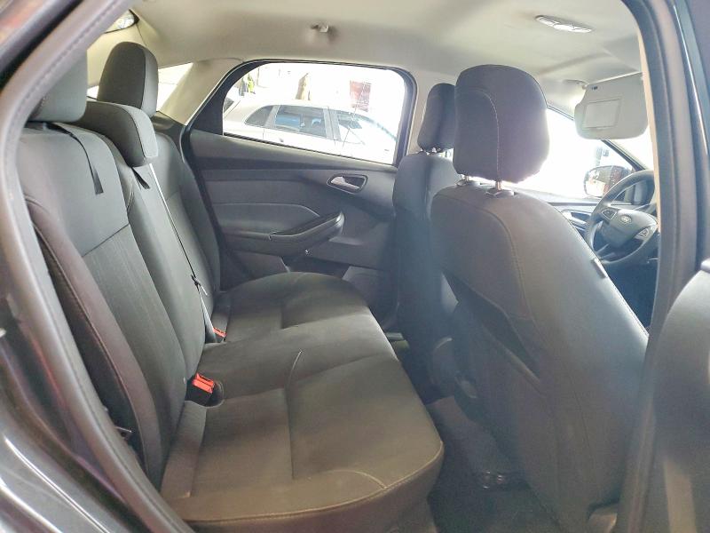 Photo 10 from auction – 2018 FORD FOCUS with VIN 1FADP3F26JL315981