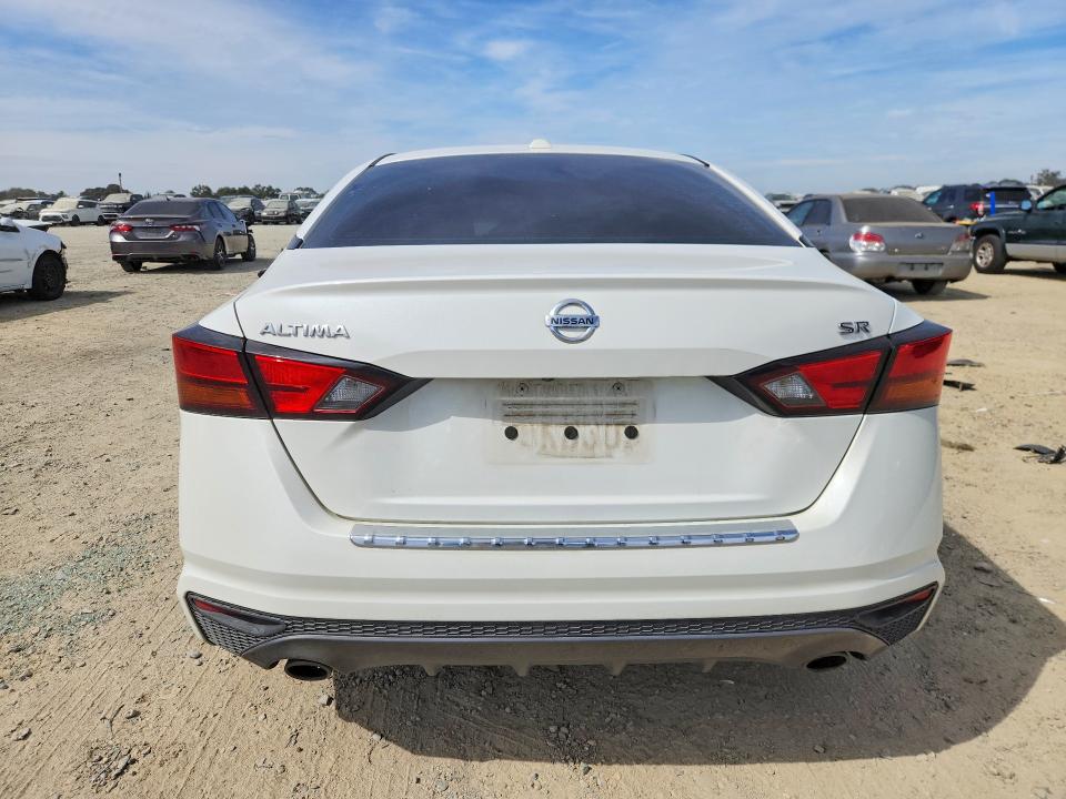Photo 6 from auction – 2019 NISSAN ALTIMA with VIN 1N4BL4CV8KN315767