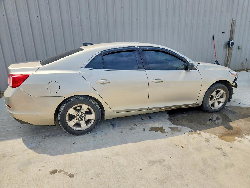 Photo 3 from auction – 2015 CHEVROLET MALIBU with VIN 1G11A5SL4FF153887